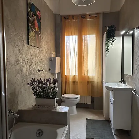 Apartment Station *